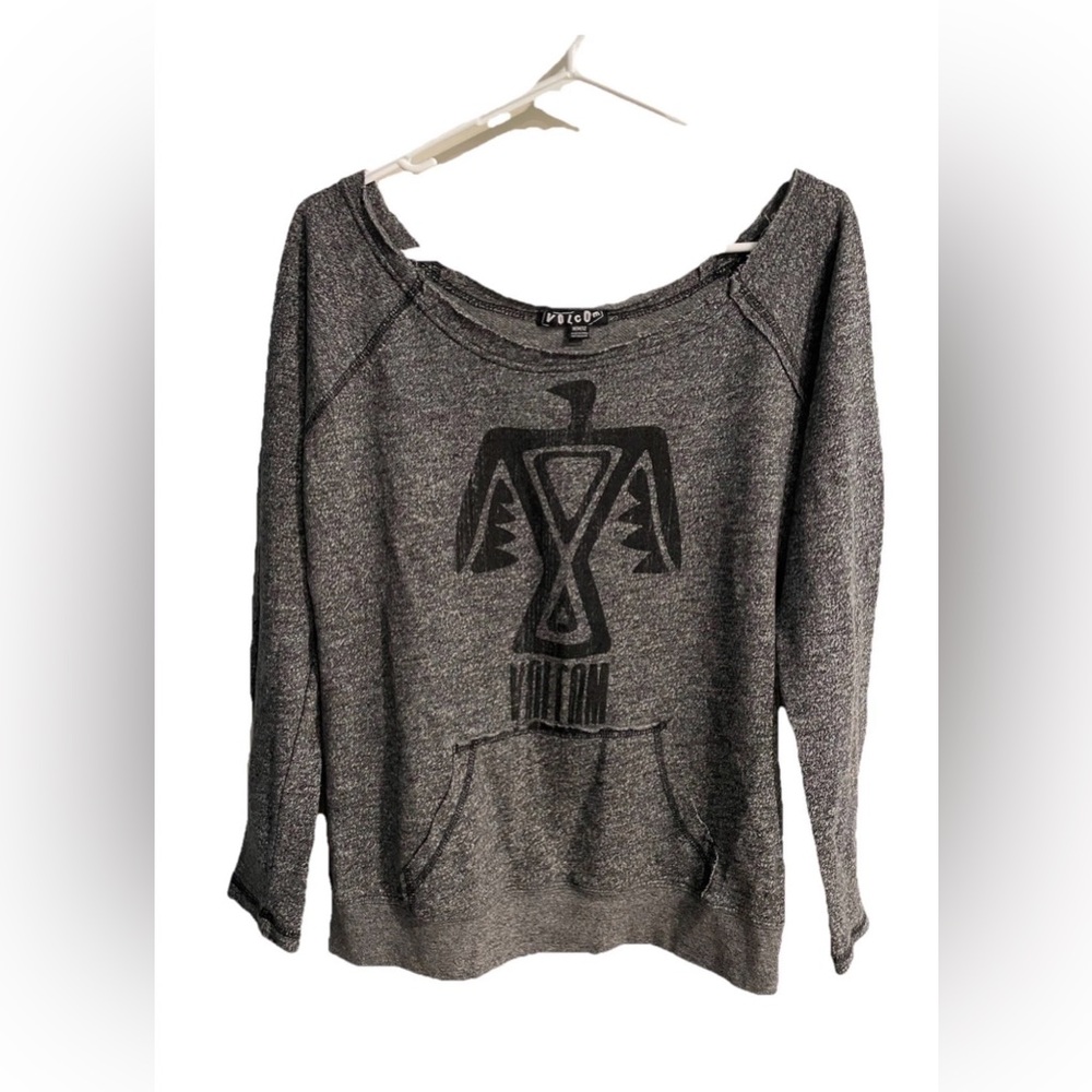 Volcom Sweater Gray Black
Thunderbird Graphic LS Womens
Size M distressed style